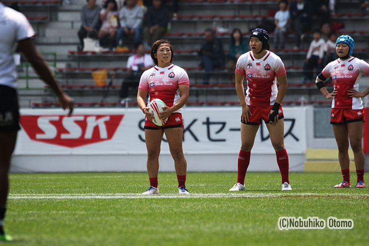 第2日、第1試合はチャレンジトロフィー準決勝、フィジー戦