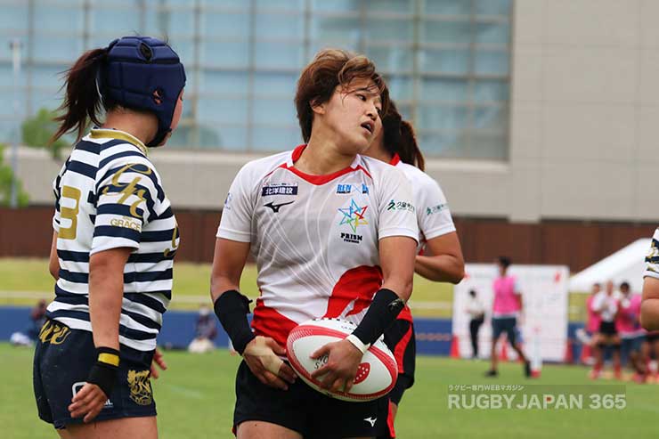 前半ラストワンプレーで中村知春がトライを決め12-0とナナイロがリードして後半を迎える