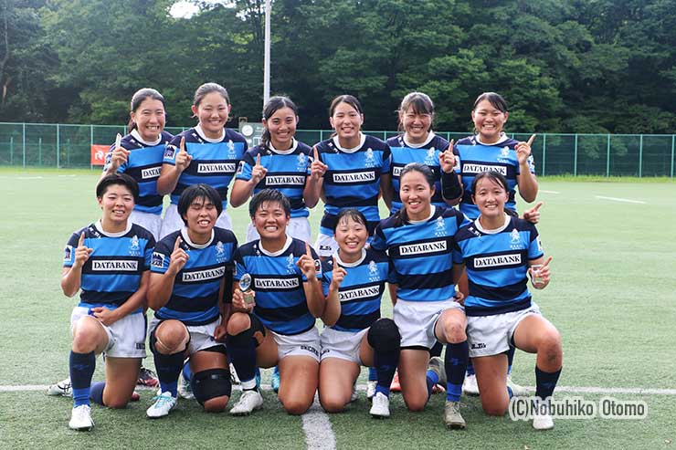 優勝した日本体育大学女子ラグビー部