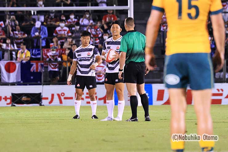 初先発のSO中尾隼太