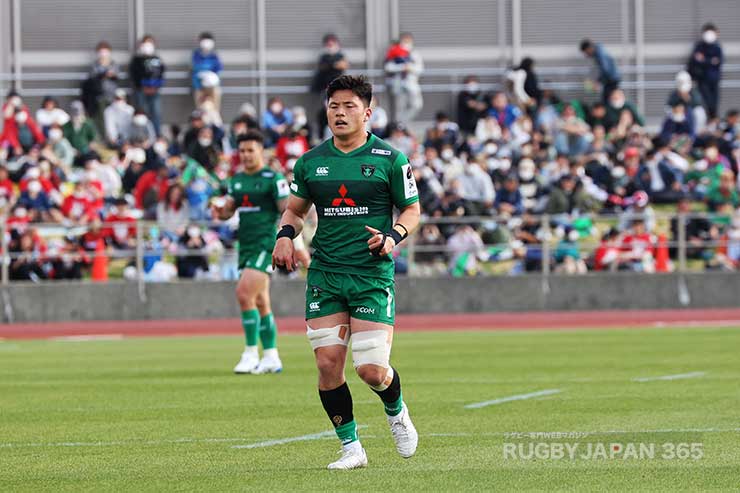 トライを決めた佐藤弘樹は6番として出場