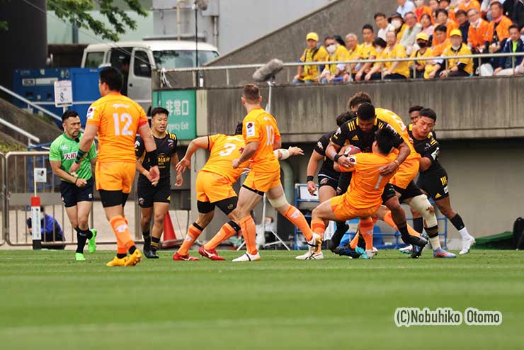 このタックルでツイヘンドリックがレッドカード
