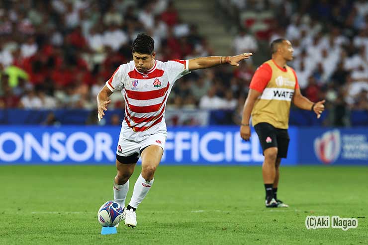 この試合も好調だった松田力也のキック