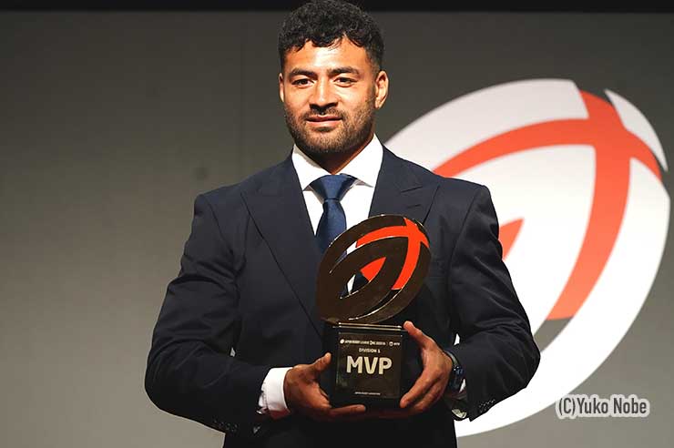 MVPに選ばれたリッチー・モウンガ