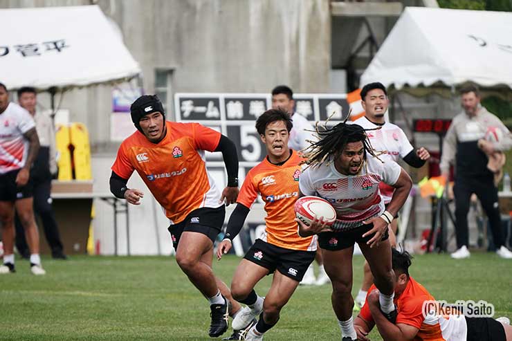 藤原忍