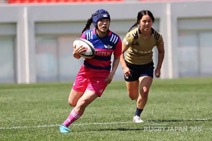 津田佳梨