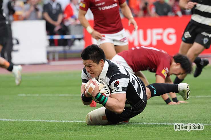 72分立川理道のトライで7点差