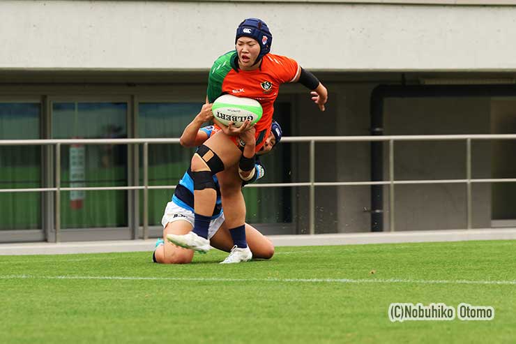 加藤はタックルを耐え