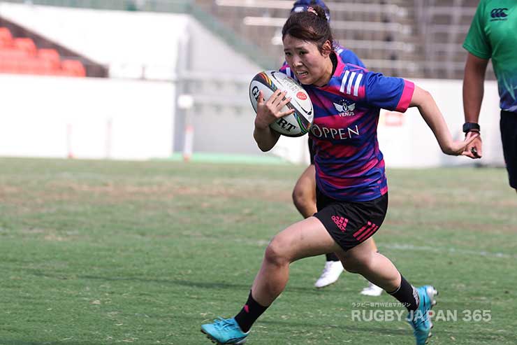 津田佳梨