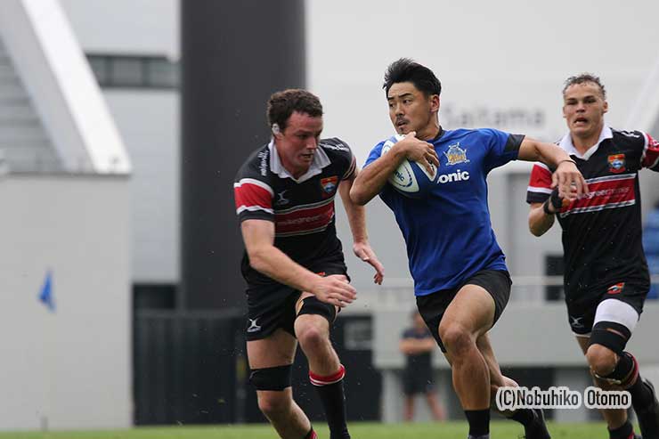 WTB竹山は出場わずか20分でさすがの2トライ1アシスト