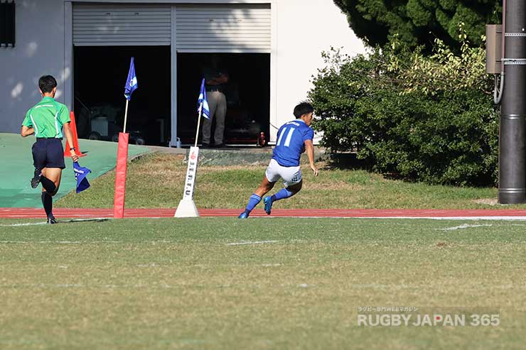 前半４分WTB鬼頭慶の先制トライ