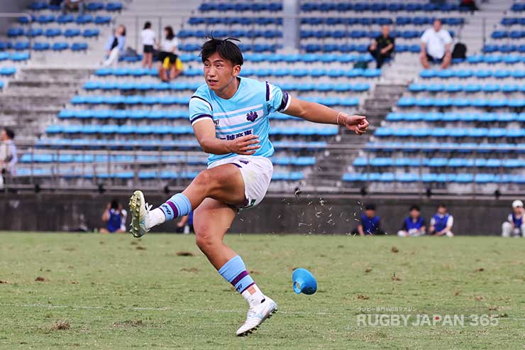 前半ロスタイム、楢本幹志朗がPGを蹴るもバーにあたり失敗