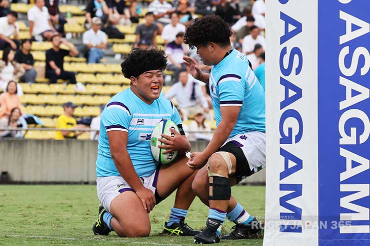 グランディングが認められずノートライで前半終了