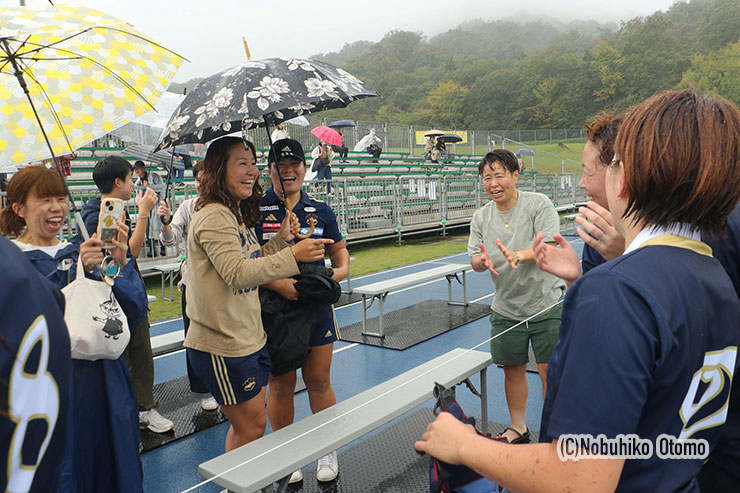 齊藤聖奈らサクラXVも応援にかけつけた