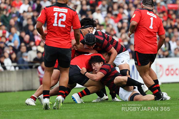 粟飯原のタックル