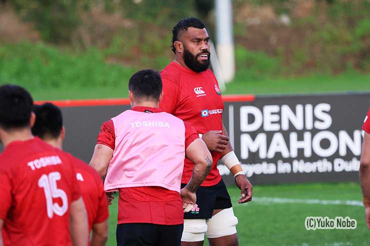 先発のエピネリ・ウルイヴァイティ