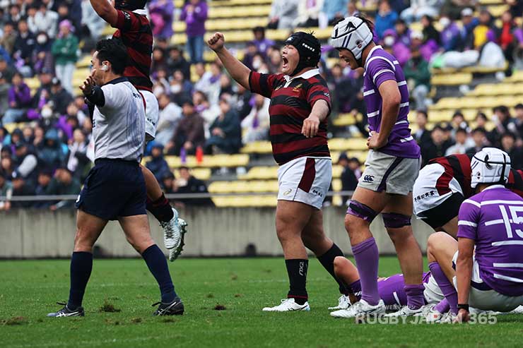 東京の猛攻を耐え凌いだ早実が2年ぶりに花園へ