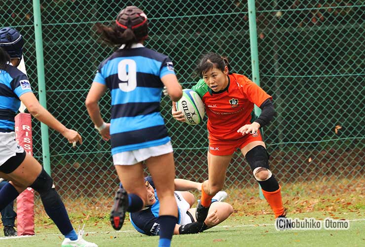 前半41分、アルカスWTB杉本がトライ