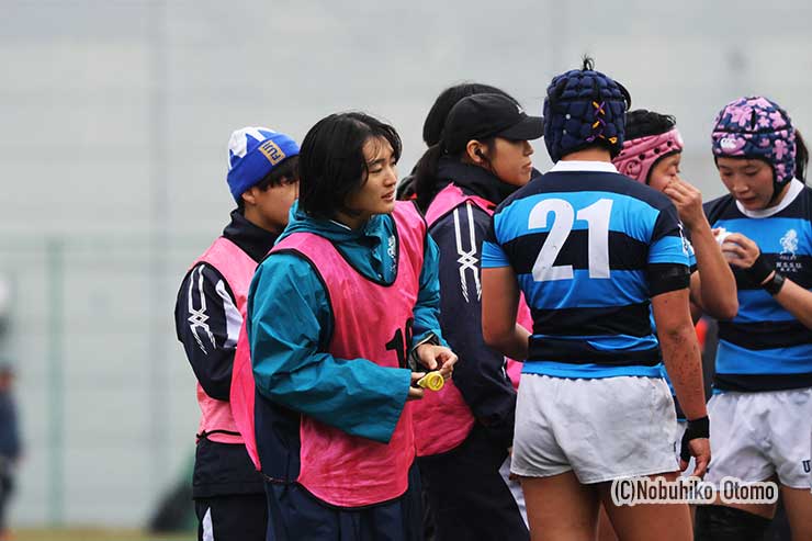 日体大のサクラセブンズ堤ほの花先輩はこの日はサポート係