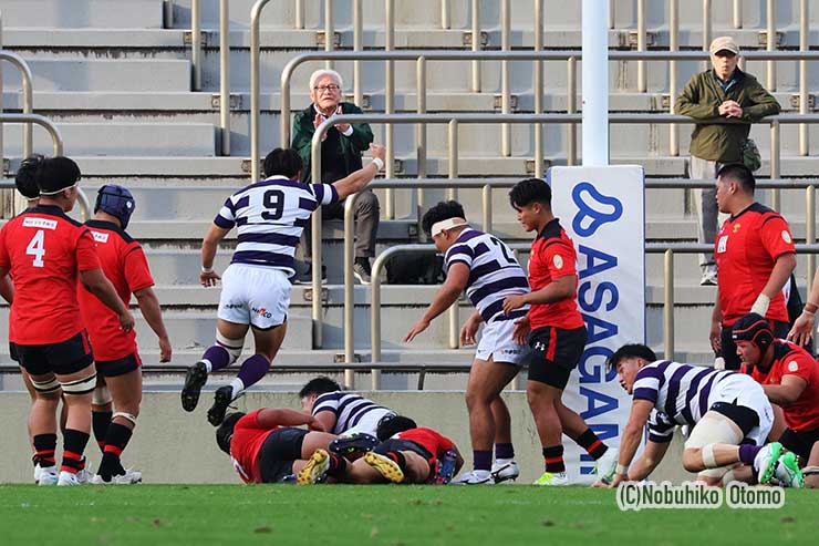 後半4分、明大PR田代トライ