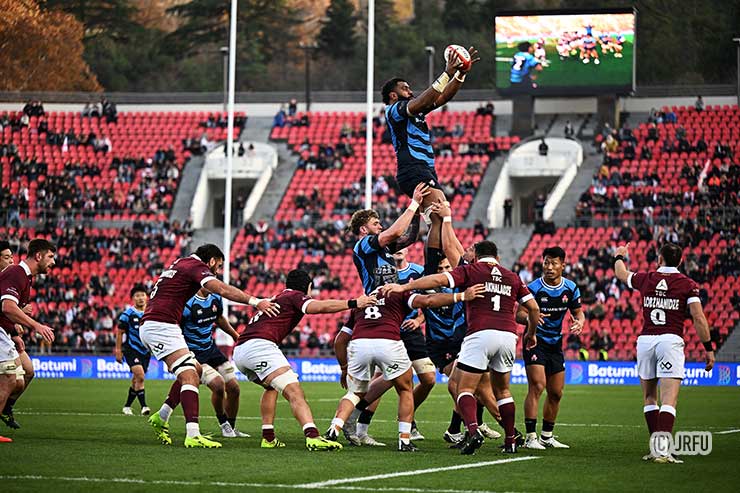 エピネリ・ウルイヴァイティのラインアウト