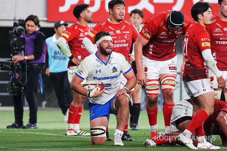 ラクラン・ボーシェーのトライ