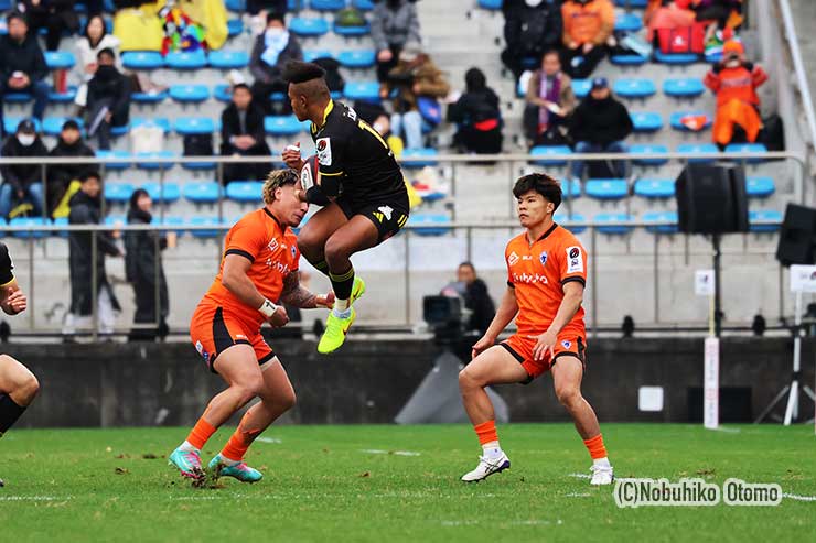 サンゴリアス松島のハイボールキャッチ