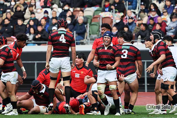 早稲田が帝京に勝利し昨年に続き決勝に駒を進めた。