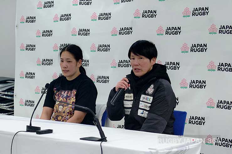 長谷部直子HC(右)