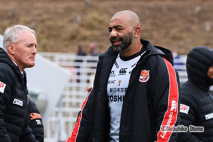 ヒートのクロウリーHCをたたえるリーチ