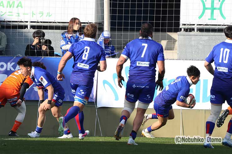 ⑨北村が初トライを返す