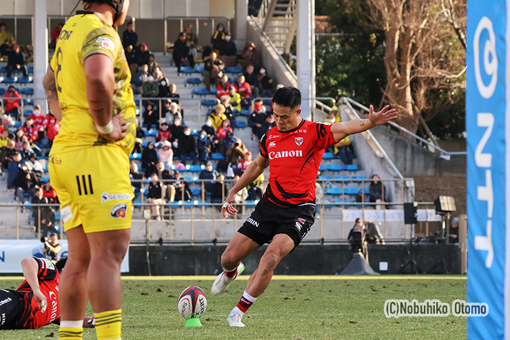 後半10分m田村優のPGが決まりイーグルスが逆転