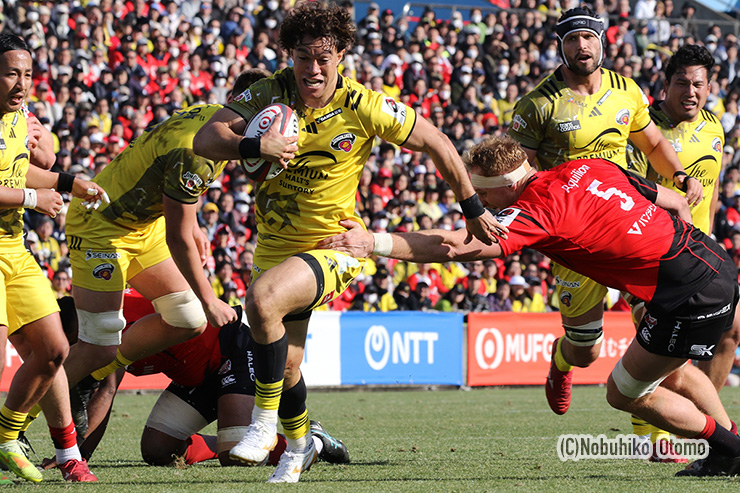 イザヤ・プニヴァイのトライ