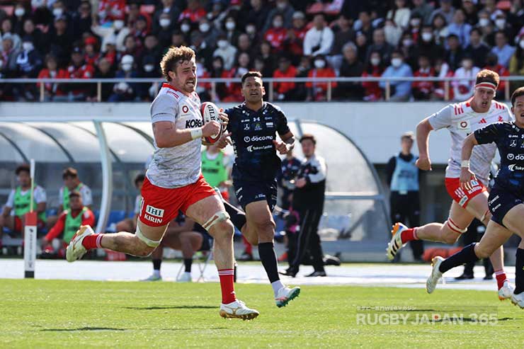 俊足を活かし、ゴールまでボールを運んだティエナン ・コストリー