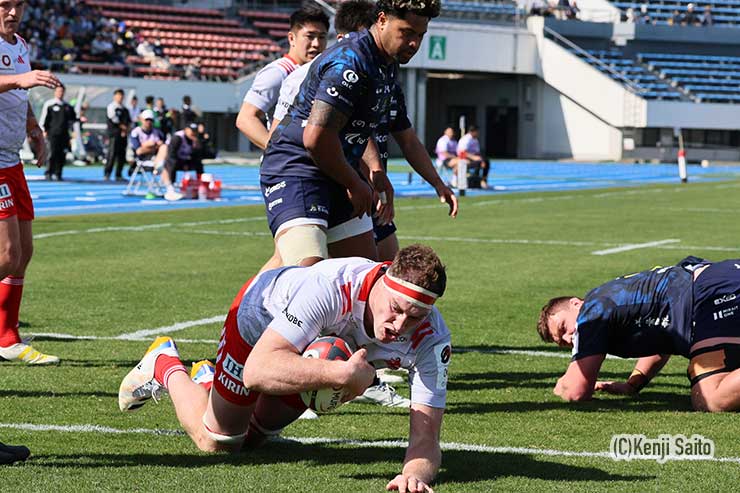 前半34分ブロディ-・レタリックのトライ