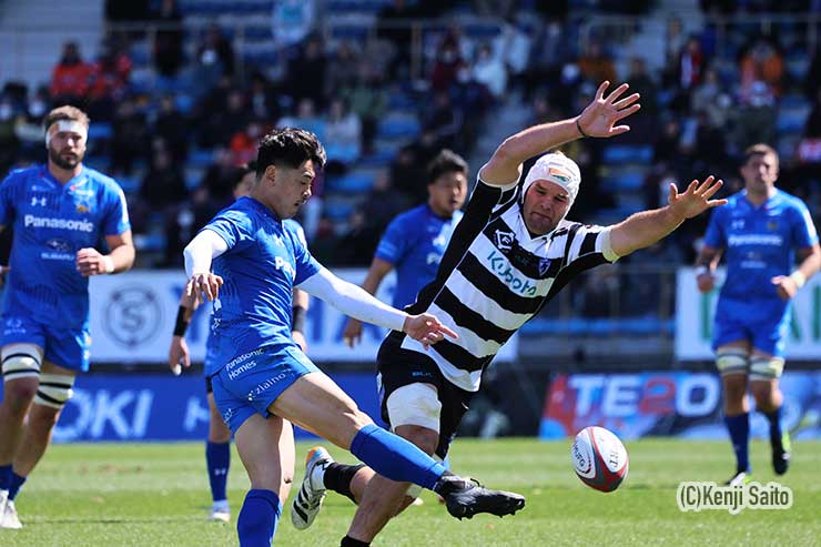 冴えていたWTB竹山晃暉のキック