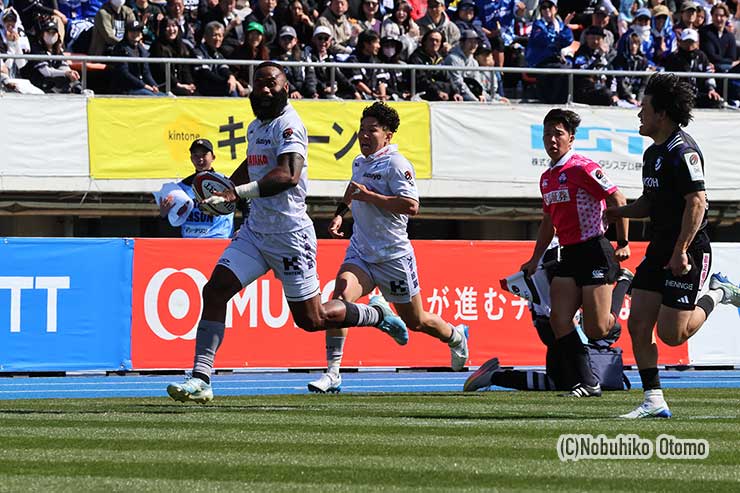 静岡WTBラドラドラ激走もトライならず