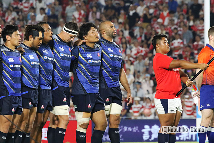 試合前の国歌吹奏